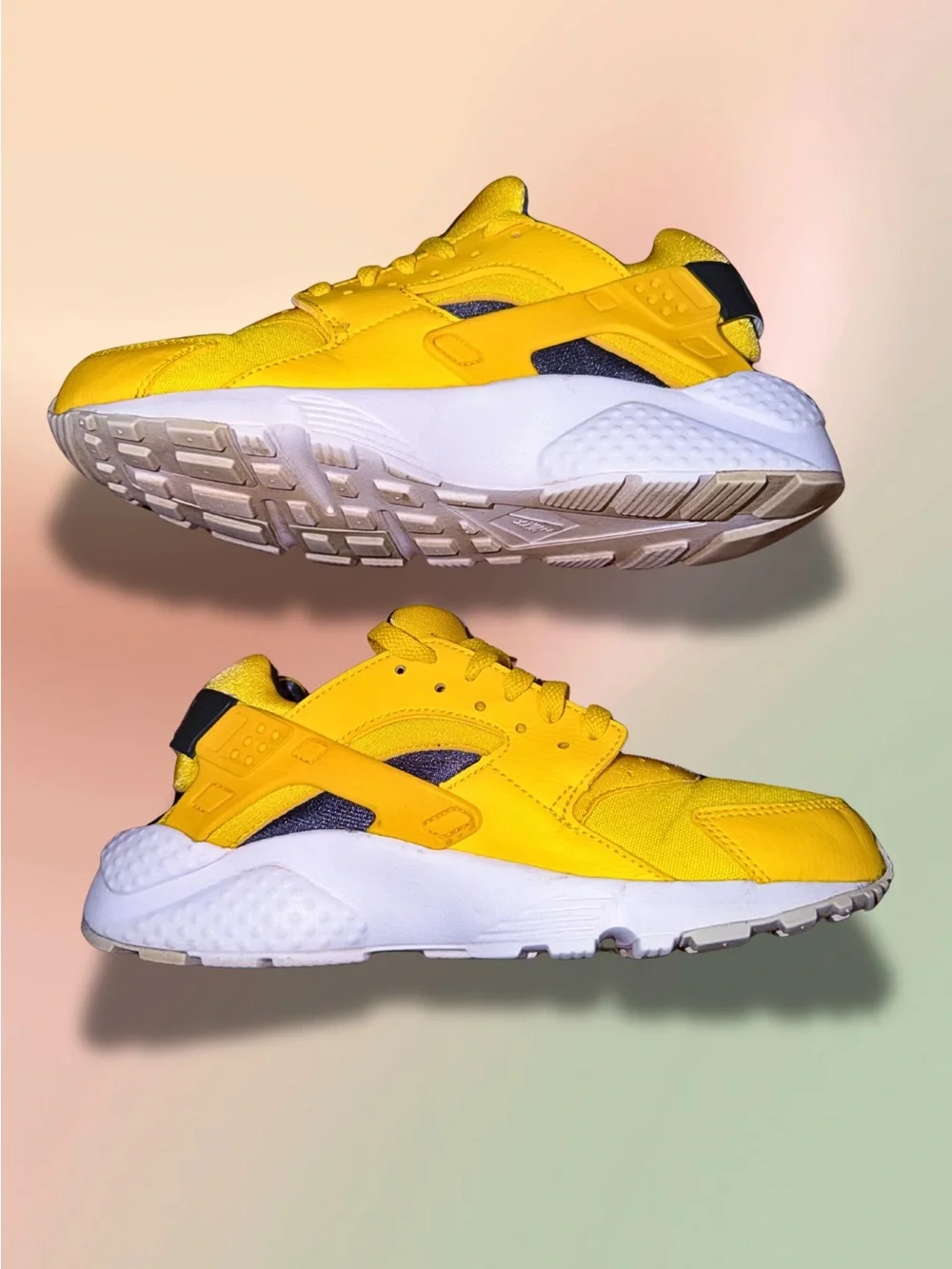Nike Air Huarache Run GS Tour Yellow White Anthracite 7Y 654275-700